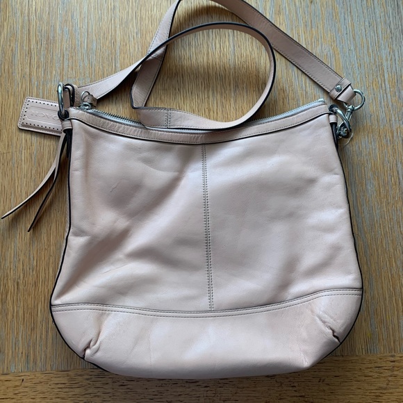 Coach crossbody - Picture 2 of 5